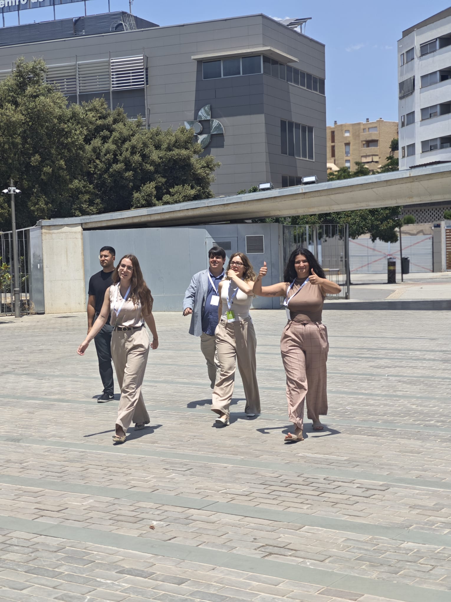 Equipo de Neotalentway trabajando en una sesión de consultoría